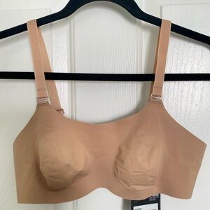NWT Knix Evolution  Bra Nude Size 2